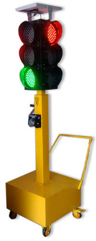 Trolley type solar mobile traffic light lifting emergency traffic light mobile signal lamp