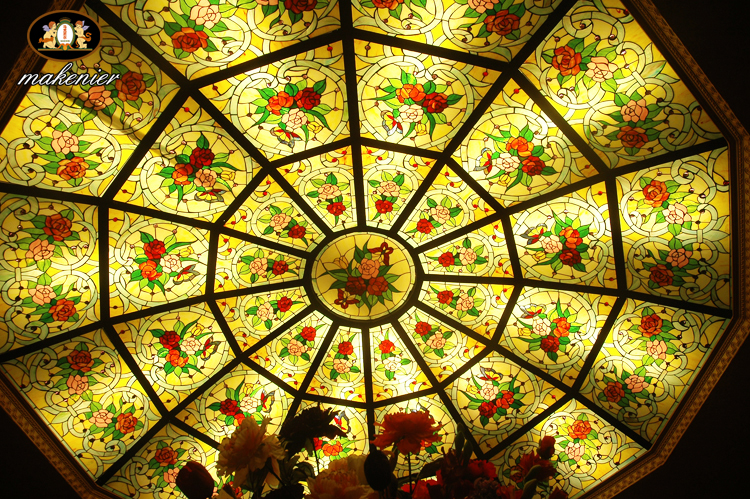 Customized villa bungalow coffee shop western restaurant bar club color church art glass ceiling project