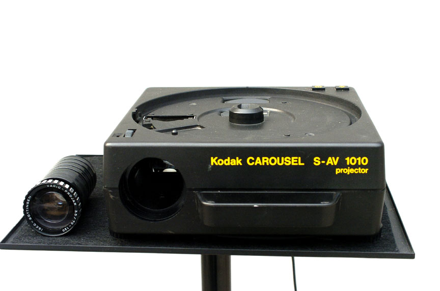 Kodak Kodak Kodak slide projector 1010 type 135 frame slide projector