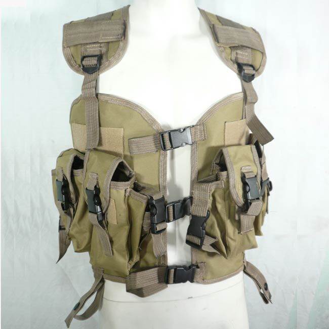 Outdoor summer special forces multi-functional tactical vest breathable belt men's black combat vest CS protective equipment