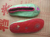 Integrated Jiadong Folk Embroidery Goldfish Fish Shoes length of about 12cm shoes culture collection