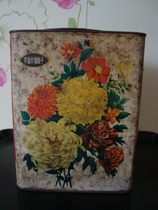 T1884 80s nostalgic classic: the memory of the bright card flower biscuit iron case after 80