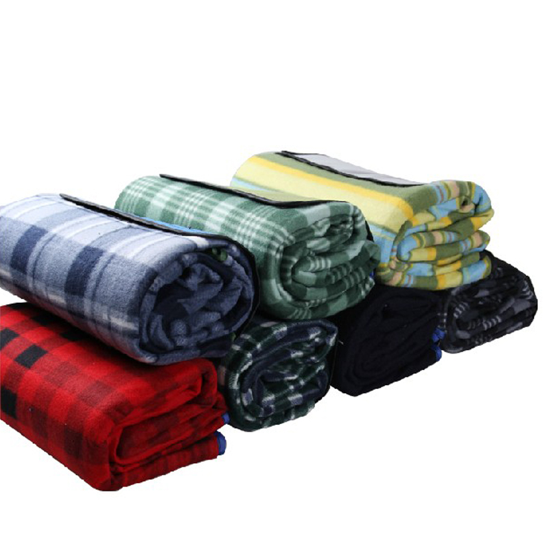 Suede picnic mat Moisture proof mat Children's crawling mat Foreign trade original single camping mat Camping mat Outdoor travel supplies