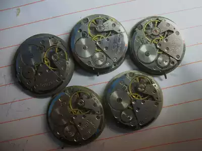 Dongfeng ST5 movement removal machine movement old watch accessories movement movement