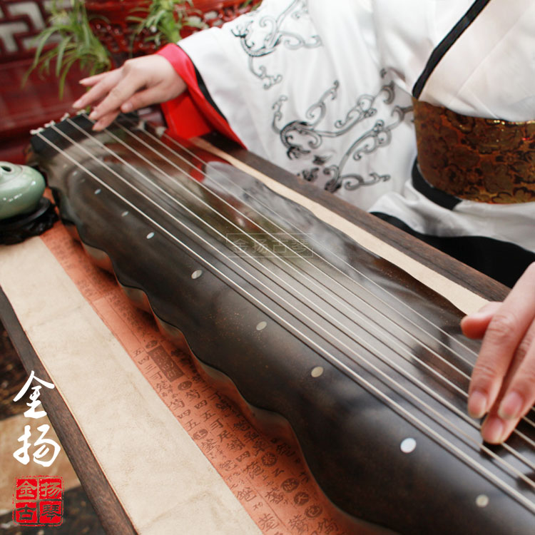 (Jinyang Guqin) Old Temple Fir Luoxia Guqin Pure Raw Lacquer, Good Tone, Long Rhyme, Made of Old Materials