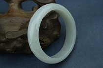 (Poly-Treasure Cabinet) Emerald Old Pit A Cargo Ice Seed Ravioli Bracelet