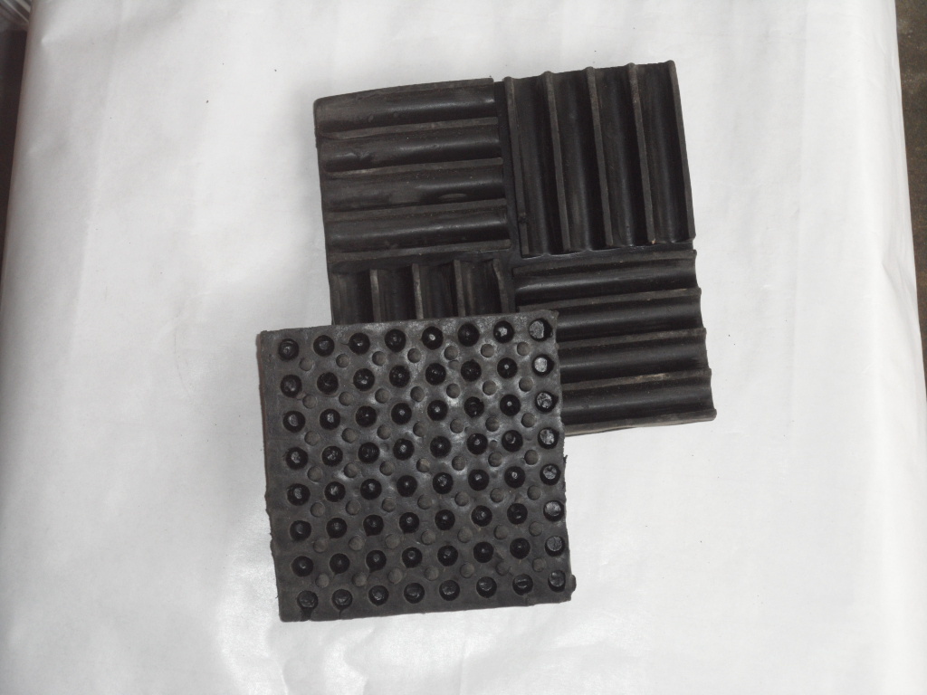 Rubber shock absorbing block shockproof cushion machine tool damping cushion rubber cushion block square anti-vibration block air conditioning rubber cushion