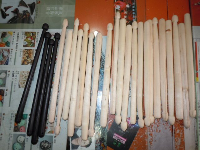 Poplar Waist Drum Hammer Small Hall Drum Hammer National Drum Mallet Black Plastic Drum Hammer Flat Drum Stick Size Drum Stick Musical Instrument