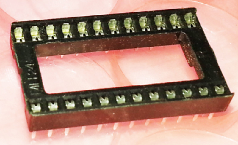 Wide body black 32pin IC socket chip socket integrated circuit socket integrated block socket 32P IC socket