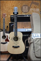 (Qinlu Musical Instrument) BABY TAYLOR Taylor Swift TS BT E Signature Folk Guitar