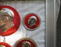 Back the True Cultural Leather chest Like Chapter Boutique Little Cabinet Chairman Mao Statue Diameter 3 5 cm 421