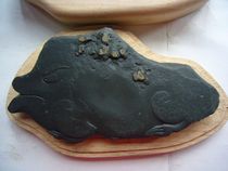 Grandmas family Yantang * Laokeng Jinchan Inkstone Handmade Stone Carving Crafts Send Emblem Xuan Paper
