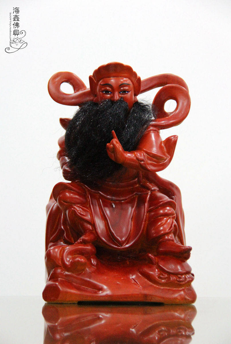 Haixin Buddhist tools, solemn Buddha statues, pure hand-carved camphor wood carvings, solemn and plain, God's public 8 inches