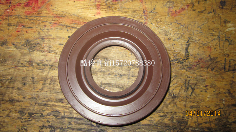 Furo Tricycle Accessories Furo A7 Twin Cylinder 272 Chery Engine A7 Transmission axis seal