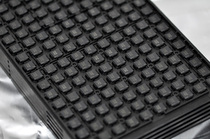 A large number of spot MT48V8M16LFB4-8