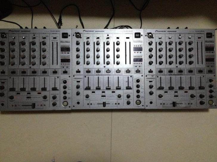 Pioneer 600 Mixing Console