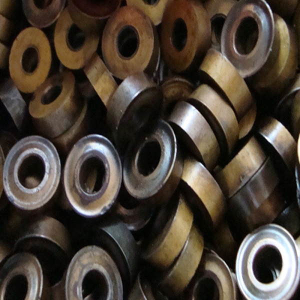 Imported old blades R6 blades are good for processing No. 45 steel CNC tool grains