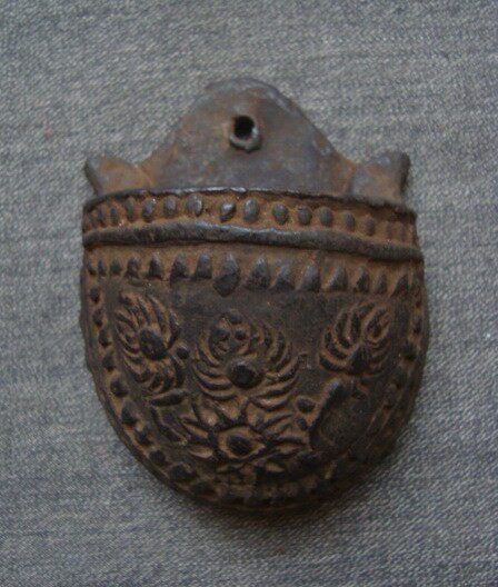 T1285 Qing Dynasty black pottery sunflower grain perfume inserted similar to Van Gogh oil painting folk scent