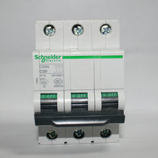 Автоматический выключатель 施耐德（天津）原产c65系列小型断路器ic65n 3p d50a