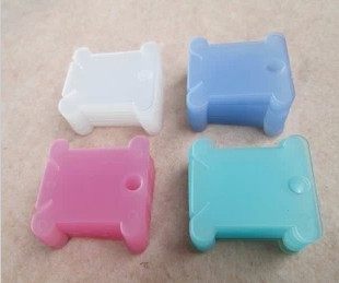 Cross stitch winding board wire board plastic winding board 1 pack (one color) 20 pieces 2 yuan in stock