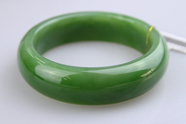 (Poly-Treasure Cabinet) Yougrade and Tian Biyu bracelets in the field.