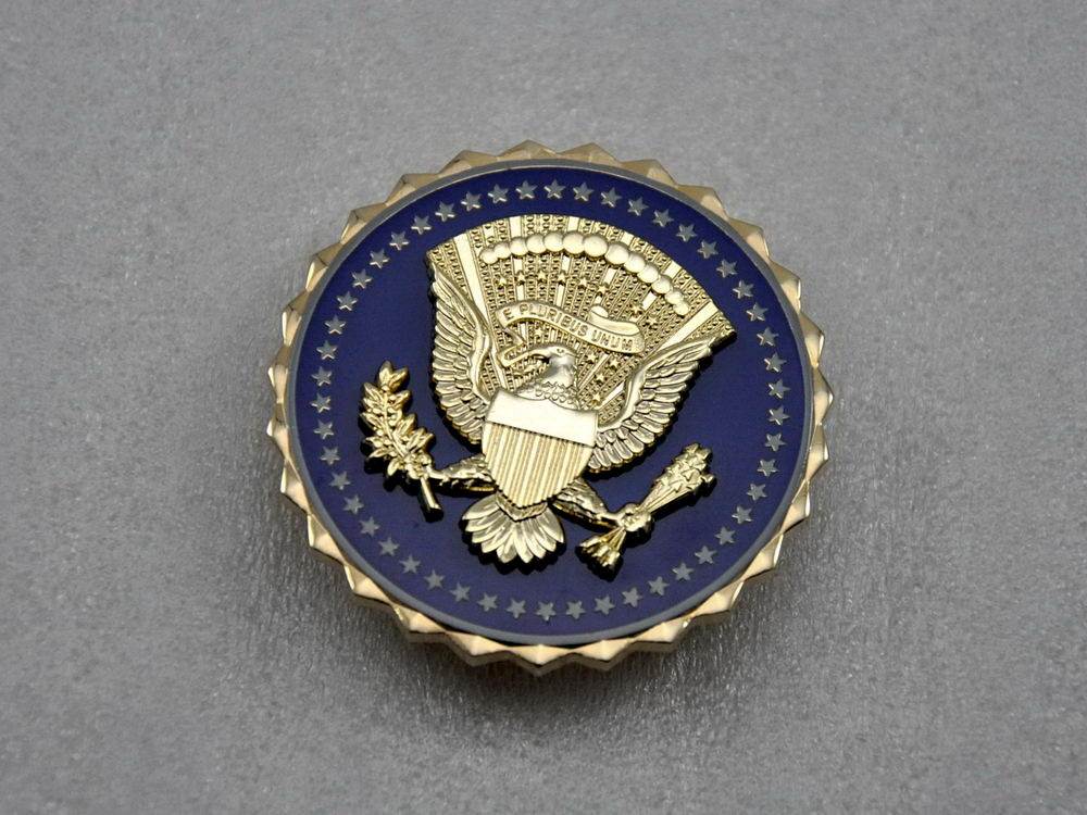 US Presidential Service Identification of the Presidential Service badge Bronze Badge Chest Badge