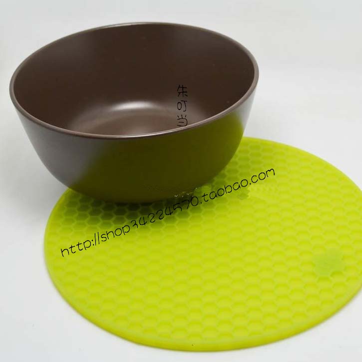 Japan KM1296 thermal insulation mat table cushion bowl cushion pan cushion creative silicone cushion cup cushion anti-burn mat anti-slip mat