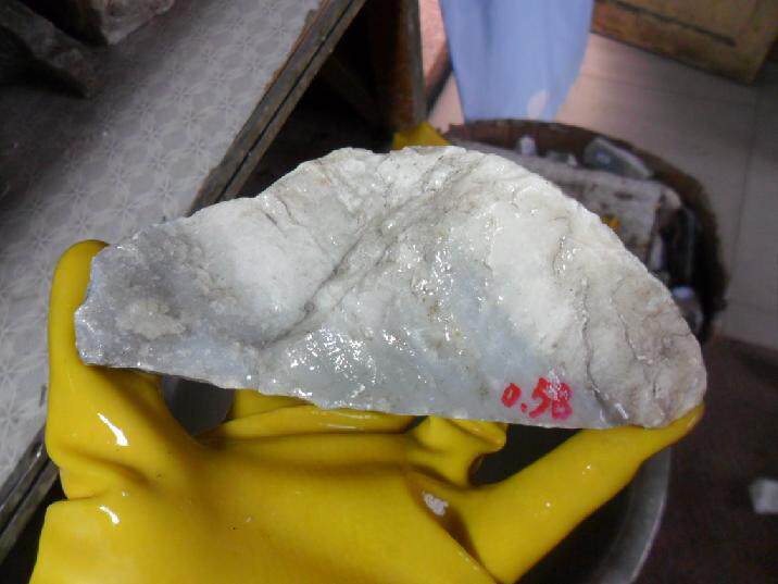 No. 6395 jade raw material Qinghai stock Jade Raw Stone Mountain Stock Grey White Jade 0 58 kg 58 kg