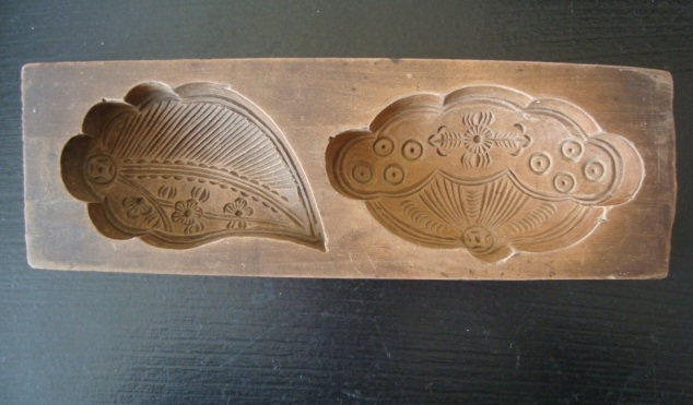 T1056 Qingdai Jiaodong East Wood Carved Leaves Lotus Seed Fruit Mold Engraving Fine