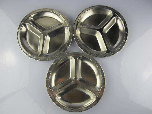 Dozens of stainless steel fast food trays canteen students dinner plate children dinner plate round trig fast food pan 22CM
