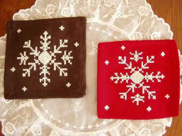 New thick cotton cross-stitch Christmas ornaments Snow coaster Insulation mat European home fabric decoration