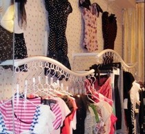 Iron Art Clothing Display Rack Side Rack Upper Wall Clothing Rack Clothes Hanger S Type Wave Hanger Wall-mounted Hanger Spot