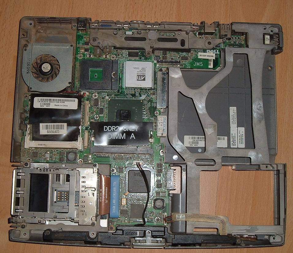 DELL DELL D610 notebook ORIGINAL disassembled motherboard INTEGRATED GRAPHICS card