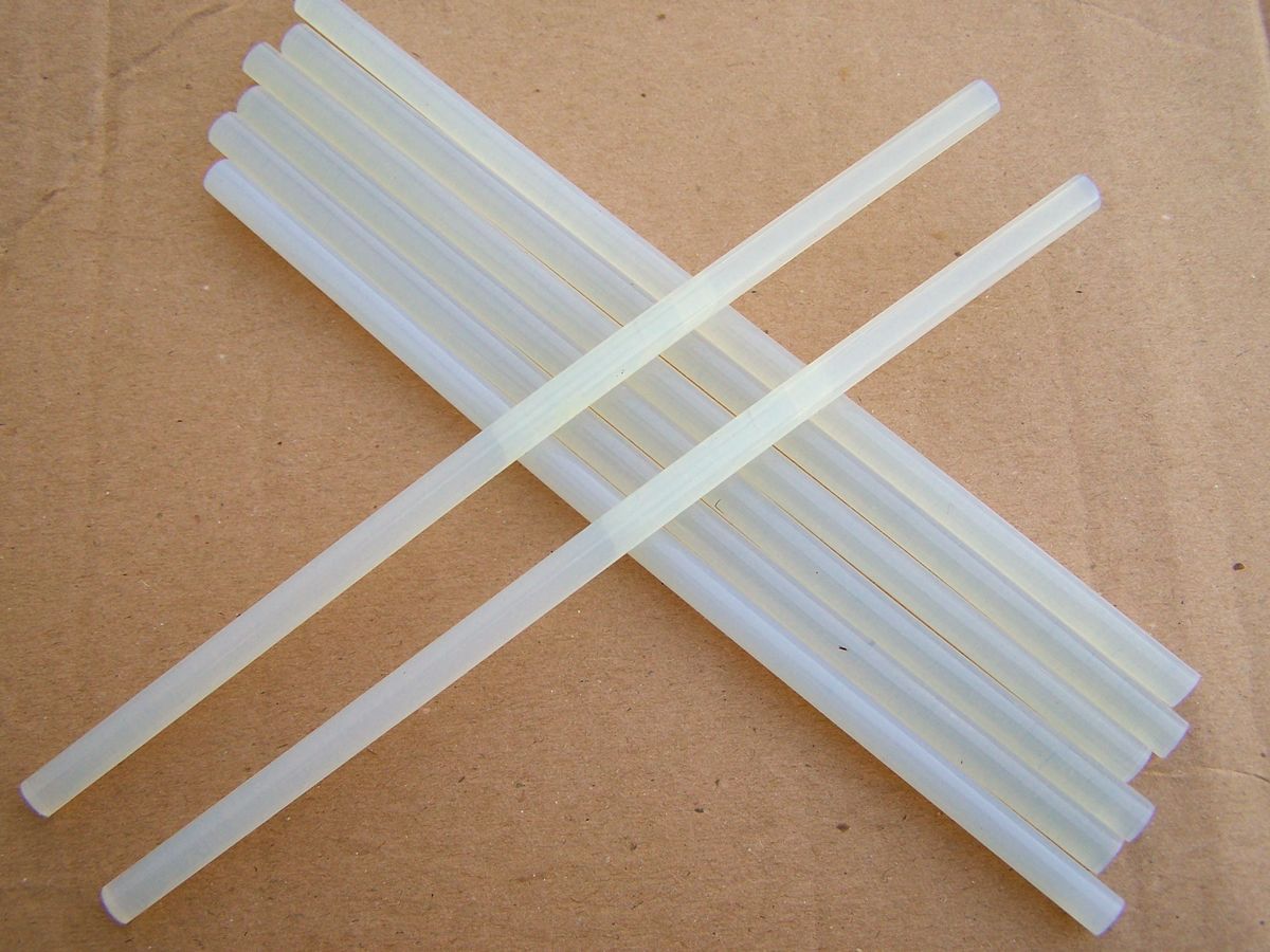 7 * 200mm odorless translucent hot melt adhesive small rubber stick (3 roots)