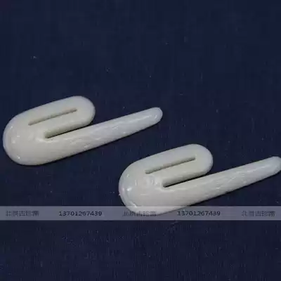 Mounted material hand roll bone bone skein back hand roll button plastic pin