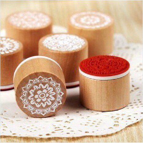 Creative Stationery Retro Patterned Letters Round Wooden Seal DIY Zhang Decorative Lace Series Matching Multiple Picks