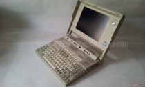 IBM PS 2 MODEL L40SX ANTIQUE LAPTOP (No. 008)