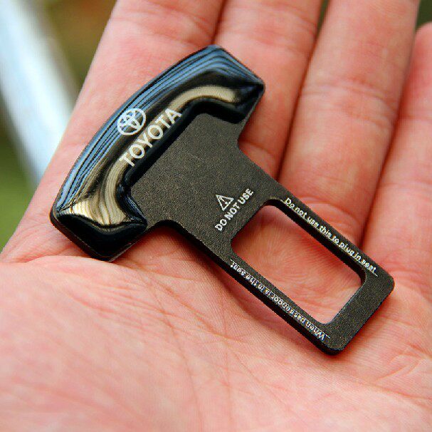 汽车安全带夹 丰田汉兰达霸道凯美瑞锐志rav4 保险带卡扣插销插头