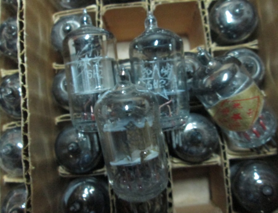 New 6H2 red light Kunming vacuum tube (EAA91 EAA91 6AL5 CV140 CV140) 6h2n