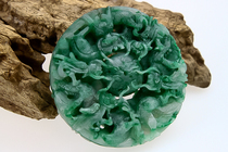 (Poly-Treasure Cabinet) Nanyang Solo Mountain Fresh Sky Blue Jade Material Kowloon Play Bead Pendant (Treasure Edition)