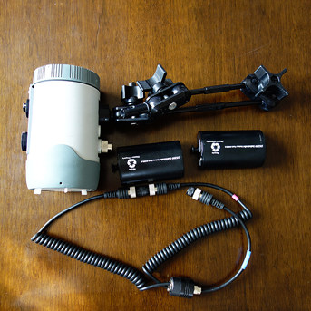 (Secondhand Care Products) IKELITE DS200 Flashing Light Suit Group