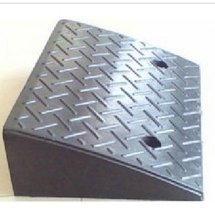 Traffic Rubber Road along the slope slope stepper pad up the slope slope slope cutter equipment