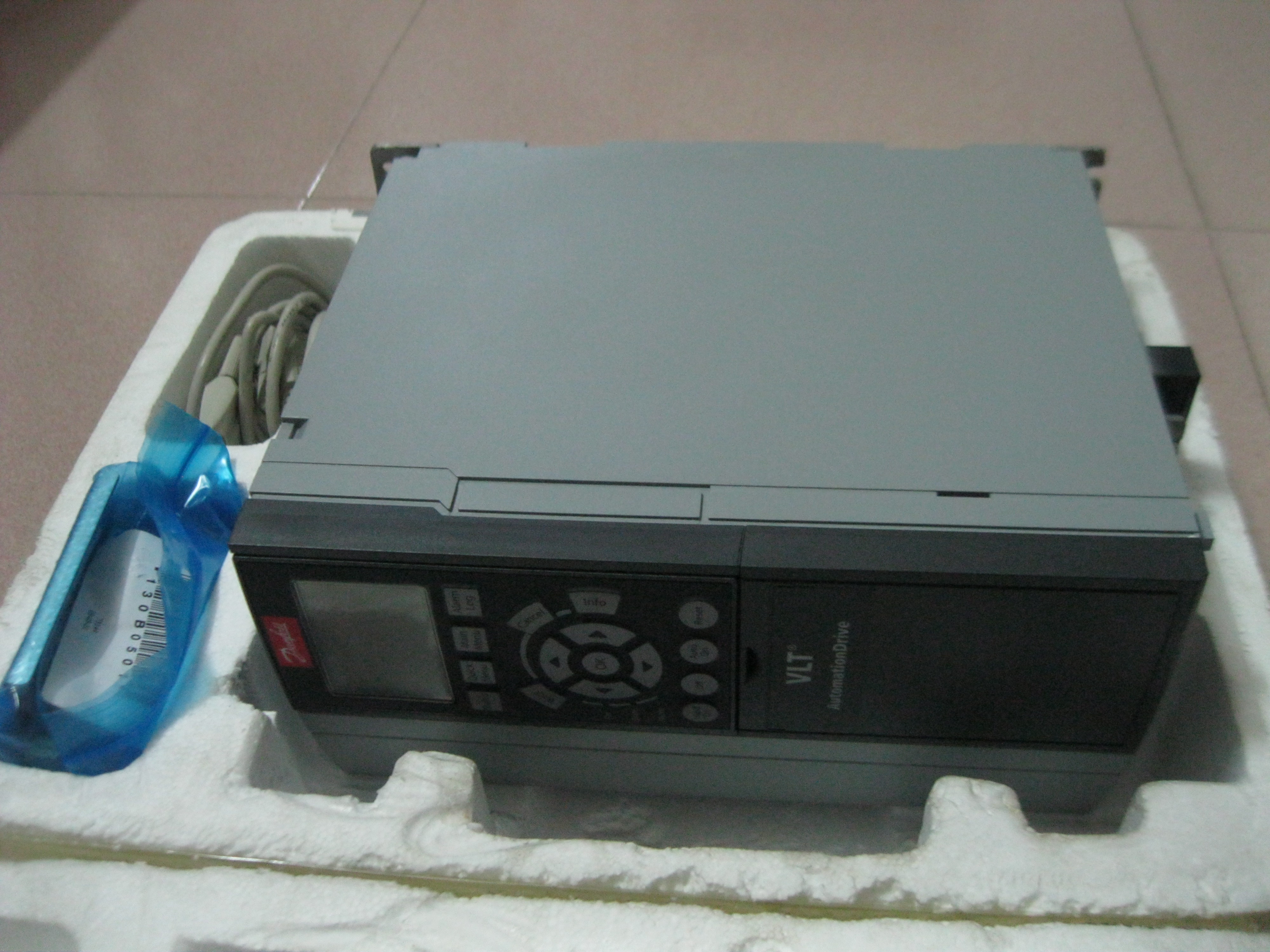 The brand new Danfoss frequency inverter FC-302P5K5T5E20H2BXCXXXSXXXXAOBXCXXXXDX