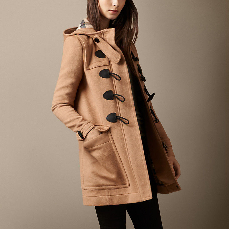 Burberry博柏利  直版剪裁牛角扣大衣 39530631