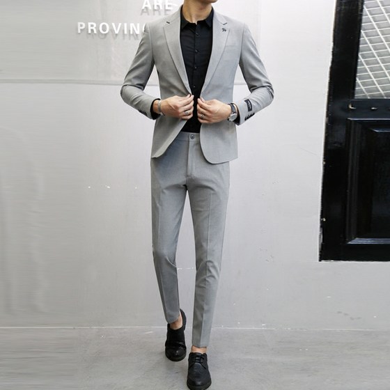 Korean style suit for men, casual, handsome, young, formal, business, professional, groomsmen, wedding, handsome small suit