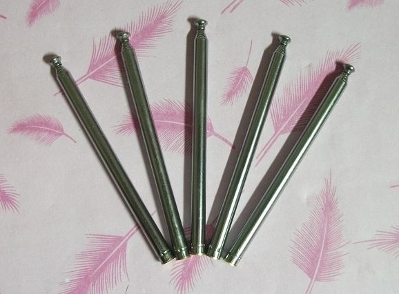 Remote control antenna suitable for various brands of electronic media remote control