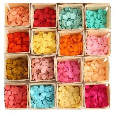 Helium Floating Balloon Colored Round Sheet Of Love Rose Petal Festive Mood Hand Tossed paper Litter Photo-glossy sheet paper