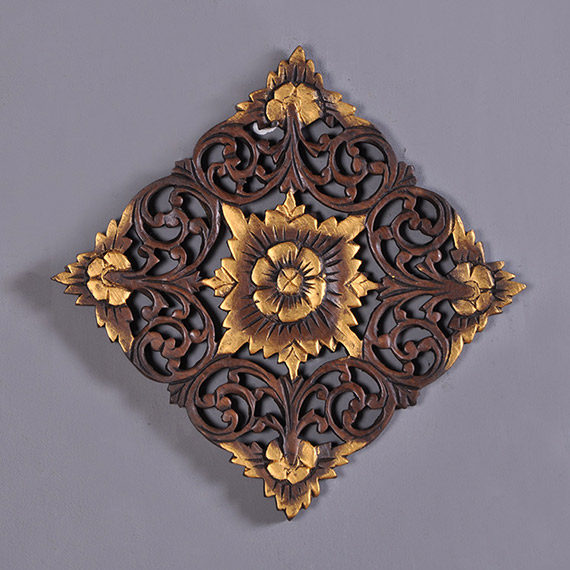 Thai style solid wood hollowed out gold square 30cm wall decoration painting Southeast Asian home decoration wall decoration