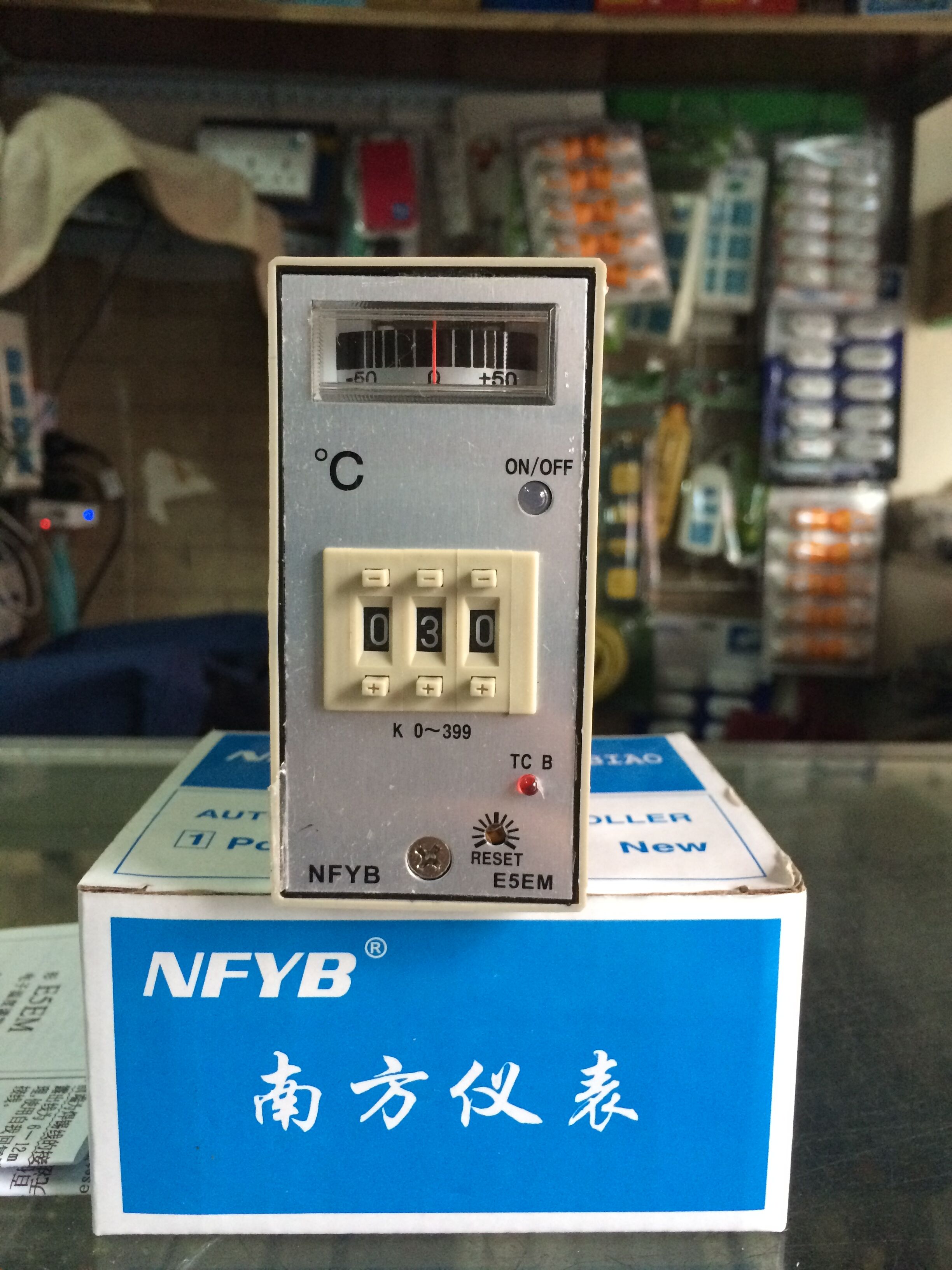 Wenzhou Nanfang instrument E5EM thermostat digital temperature controller switch K type 0-400℃ temperature adjustable
