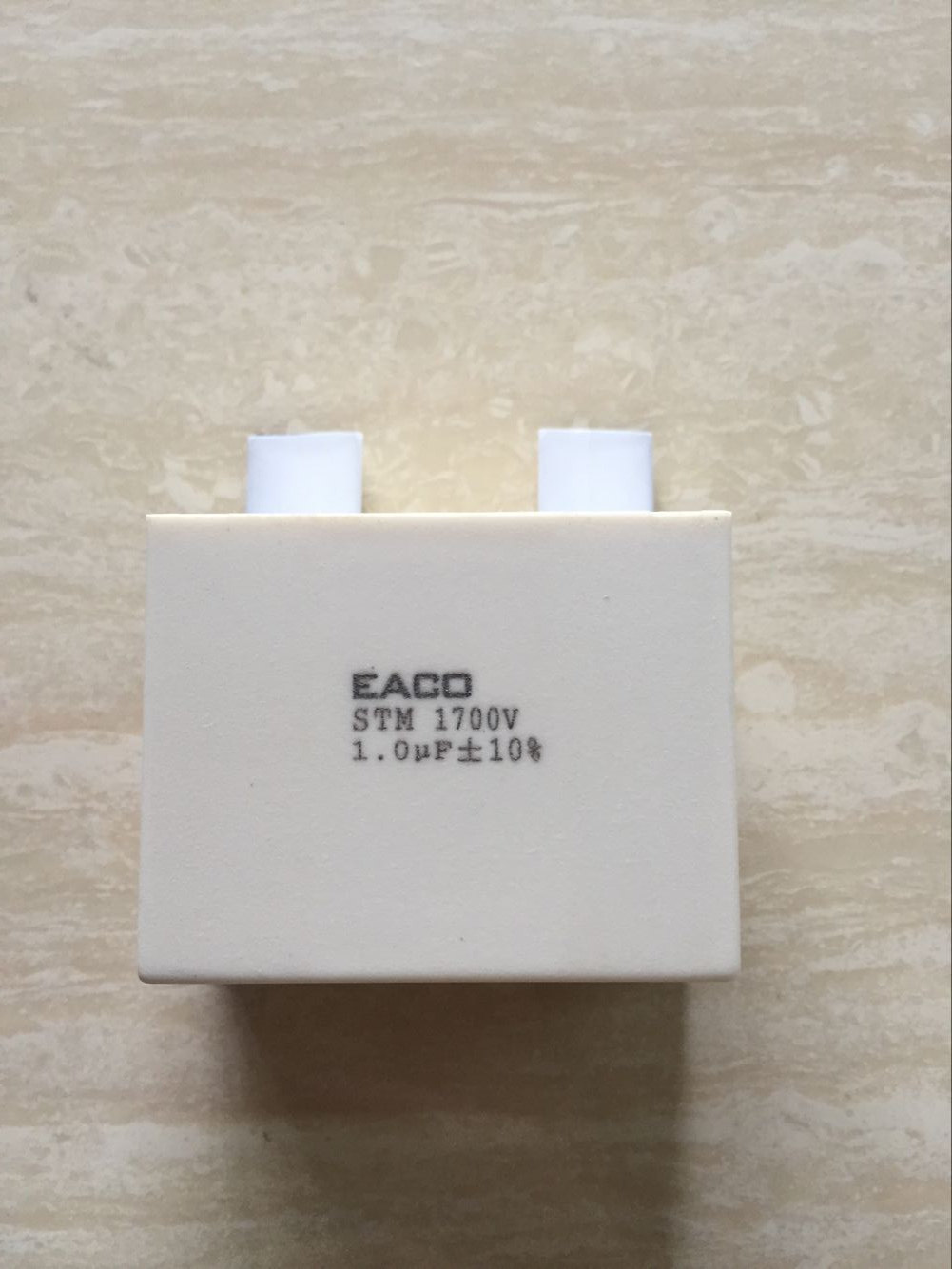 Canada imports EACO capacitive STM 1700V 1 0uF positive and negative 10% hair burning friend capacitor